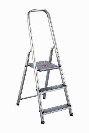 EN131 3 STEP ALUMINIUM LADDER (PROTOOL)