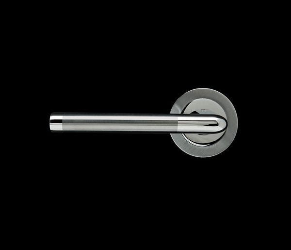 FORTESSA FOKO SATIN POLISHED CHROME (PACK OF 5 )Escutcheons Included