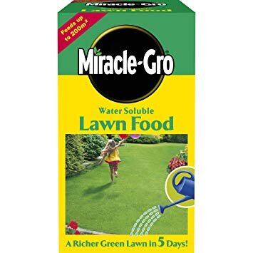 MIRACLE-GRO WATER SOLUBLE LAWN FOOD 1 KG